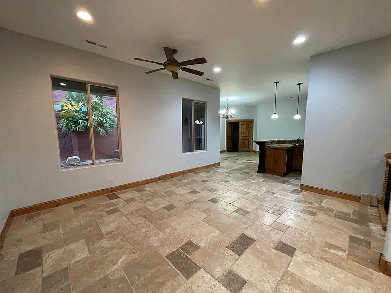3 N 660 W — Photo 8