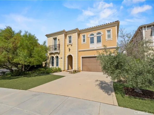 27667 Camellia Dr, Santa Clarita, CA 91350