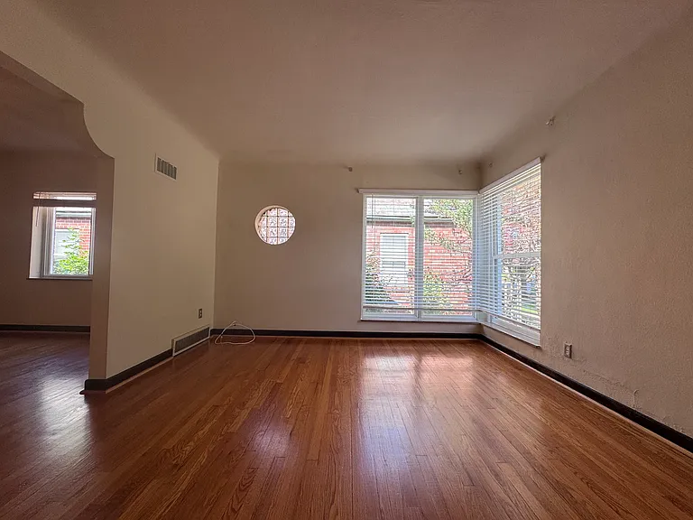 5872 Loran Ave — Photo 6