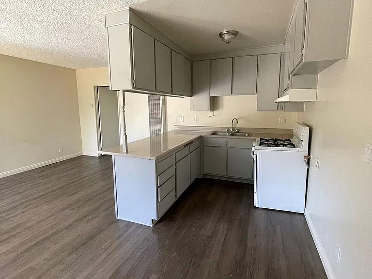 10210 Mountair Ave., Tujunga — Photo 13