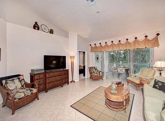 3rd image of 8145 Celeste Dr Unit 3223
