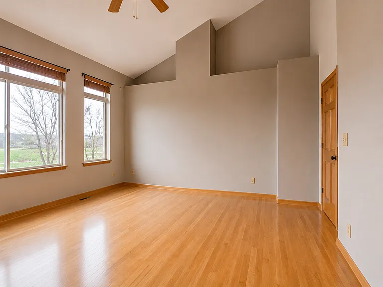 9865 Glenstone Trl — Photo 8