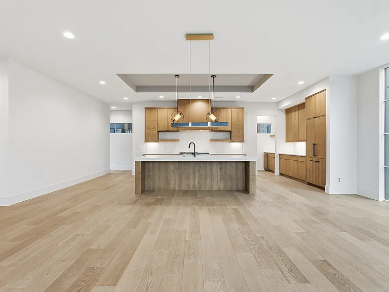 Stunning kitchen with large island and modern finishes
