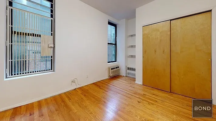 Rented by Bond New York | media 8