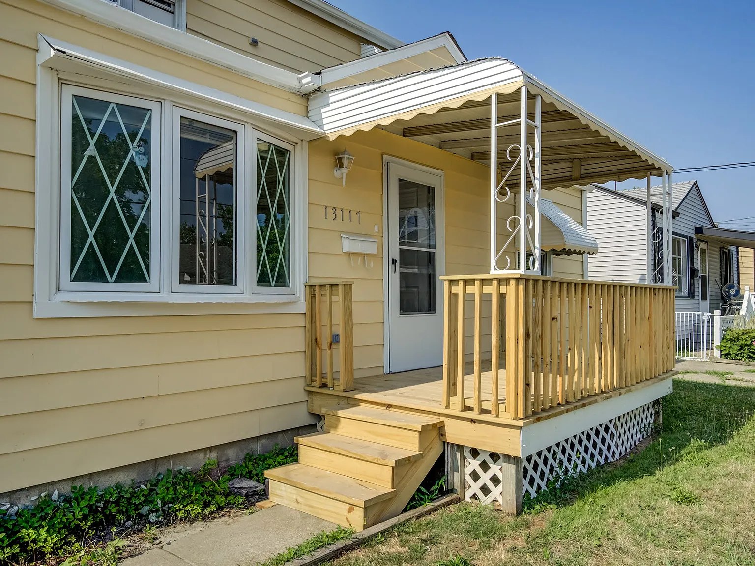 3 bed, 1218 sqft, $1,650 — Photo 2