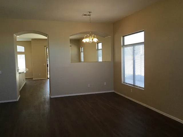 9435 W Pierson St — Photo 9