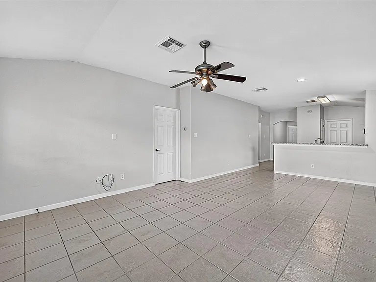 10907 Barker Gate Ct — Photo 21