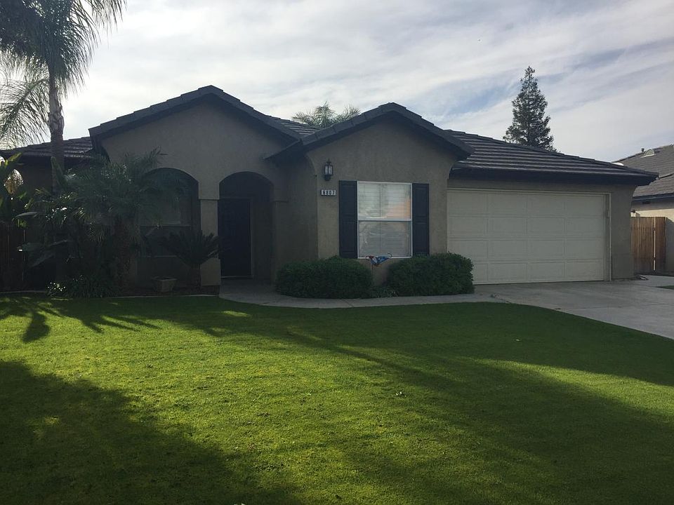 2nd image of 6807 Pompadour Ct