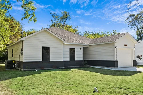3907 Simonds St Photo 1