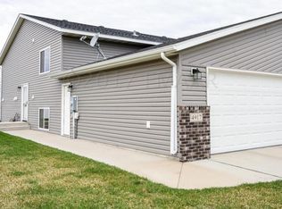 4917 55th St S, Fargo, ND 58104