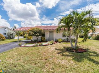 7002 NW 95th Ave, Tamarac, FL 33321