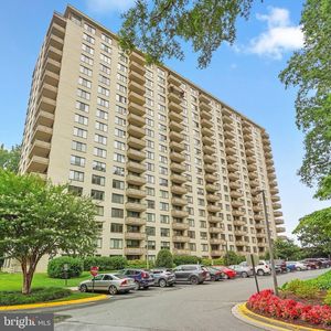 5225 Pooks Hill Rd #106, Bethesda, MD, 20814