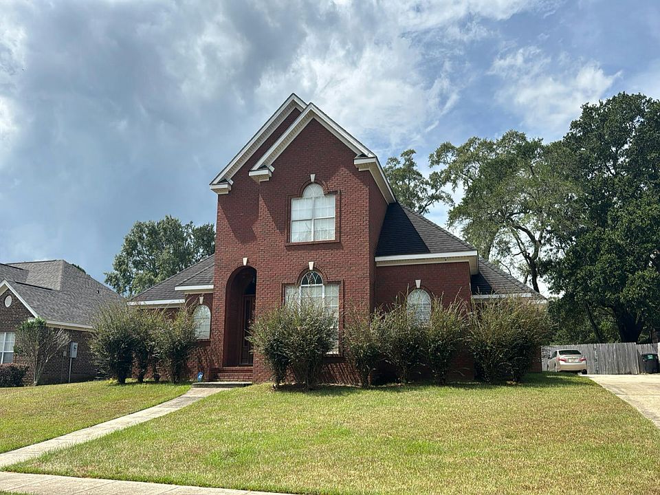 1st image of 2565 Oak Grove Dr