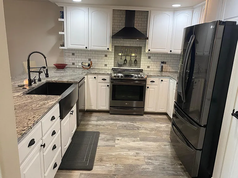300 Columbia Point Dr #D101 — Photo 6