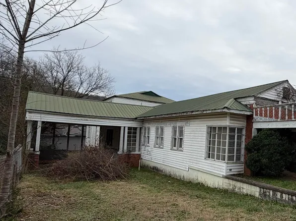 54 Grand Ave SW, Fort Payne, AL 35967