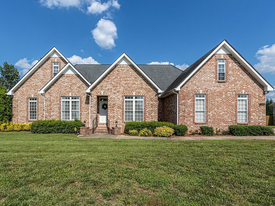 1st image of 2648 Marilyn Ct