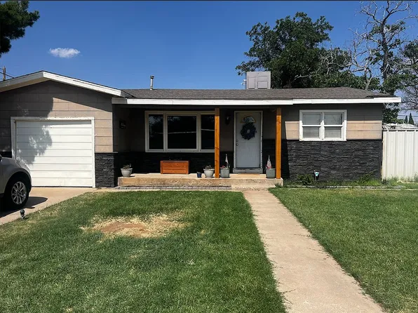 810 NE 1st St, Andrews, TX 79714