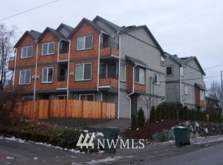 9501 C Roosevelt NE, Seattle, WA 98115