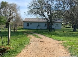 497 County Road 439, Stockdale, TX 78160