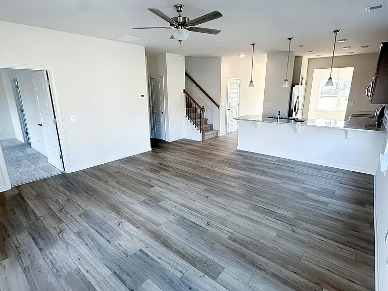 124 Red Oak Ln — Photo 9