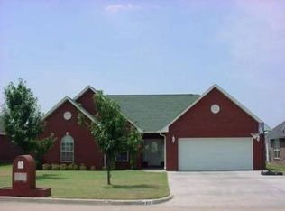 2207 Apple Blossom Ln, McAlester, OK 74501