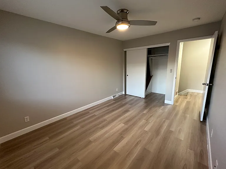 1145 S Oneida St #D — Photo 10