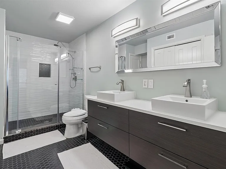 2450 Wickersham Ln #302 — Photo 12