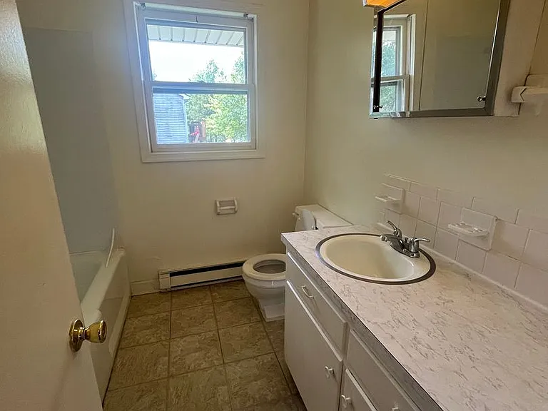 207 Broce Dr — Photo 12