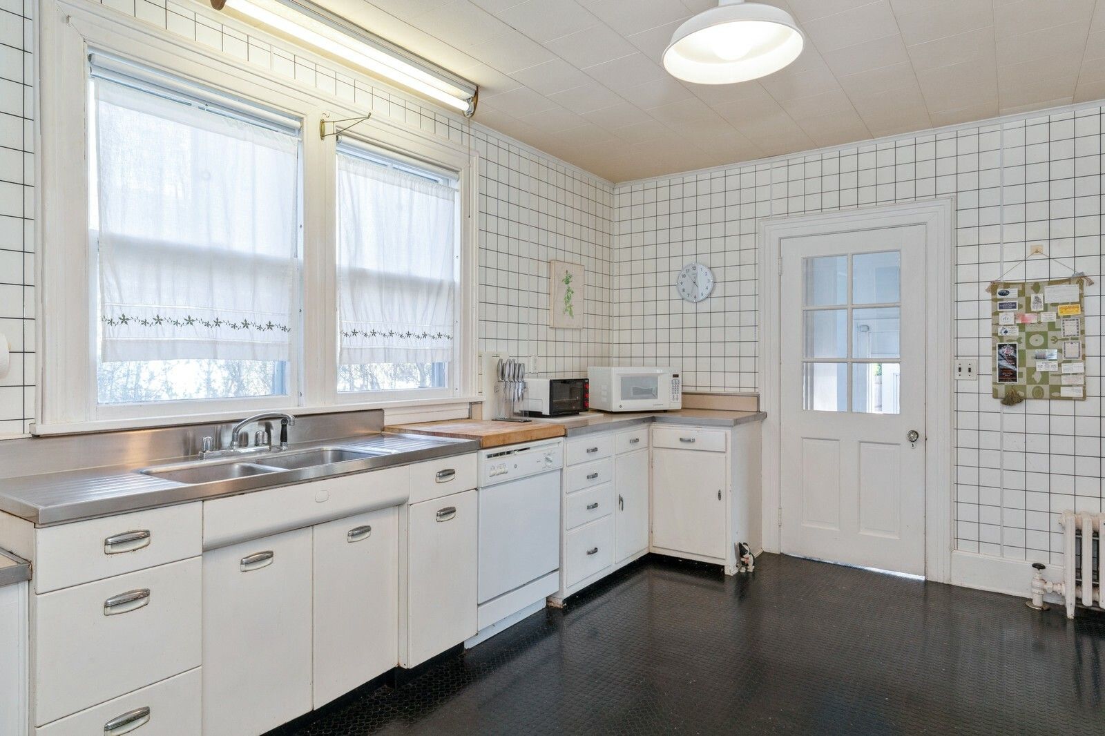 KITCHEN 1