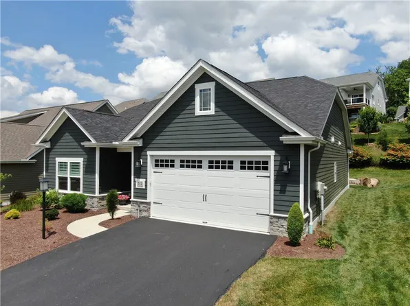 312 Maid Marion Ln, Canonsburg, PA 15317