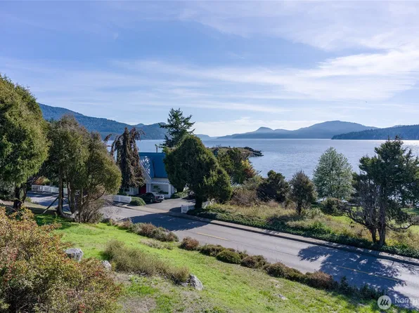 67 Main Street #105, Orcas Island, WA 98245