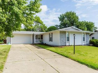 3 Tudor Sq, Saint Peters, MO
