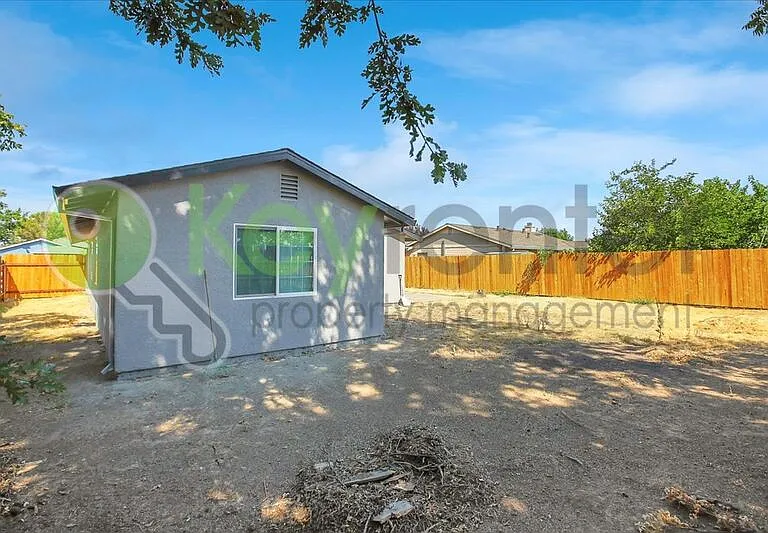 8256 Manhart Way — Photo 30