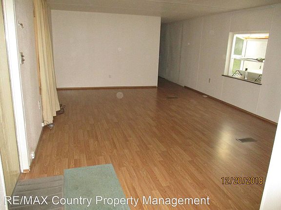 4th image of 16041 83rd Way SE
