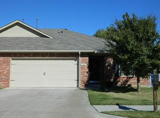 905 W Prairie Wind Way, Mustang, OK 73064