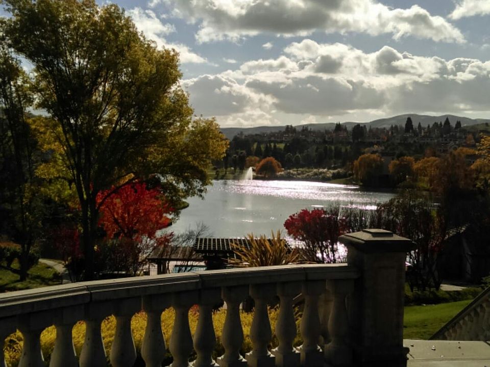 2nd image of 4001 W Lakeshore Dr