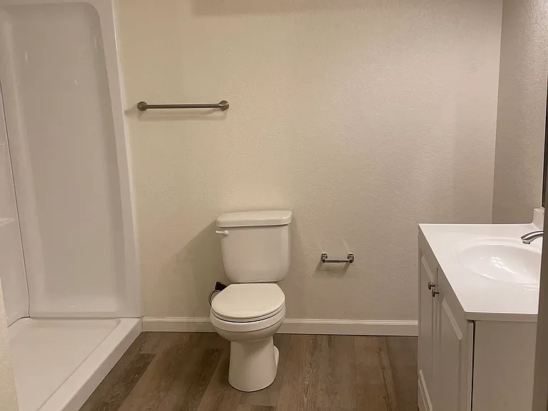 784 Gateway Cir — Photo 12