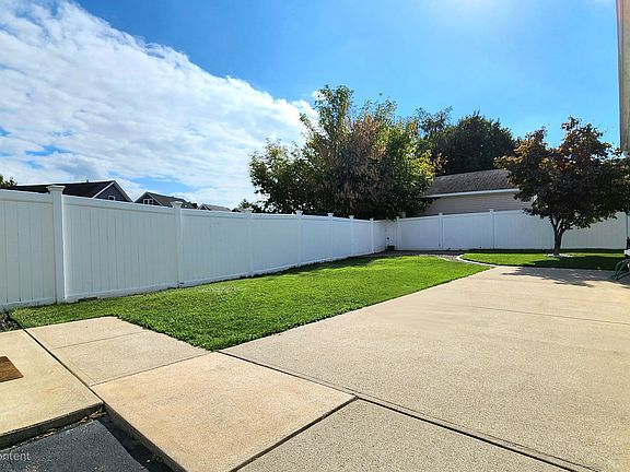Fully Fenced-in Yard