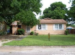 305 Mitchell Ave, Schertz, TX 78154