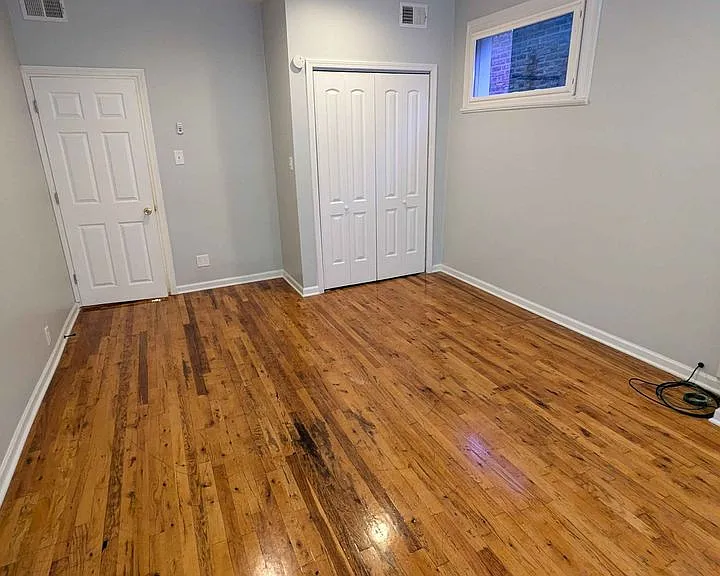 1052 N Springfield Ave #2 — Photo 3