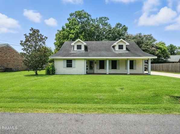 512 E Demanade Dr, Lafayette, LA 70503