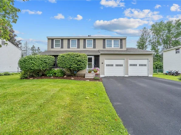 22 Tree Line Dr, Liverpool, NY 13090