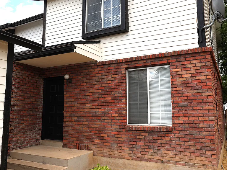 1060 N 375 W — Photo 2