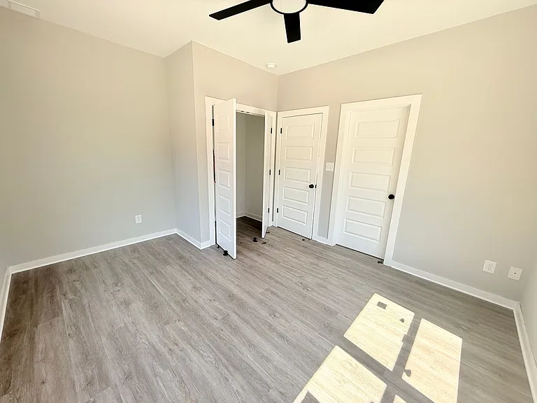 785 Whitehall Rd — Photo 11