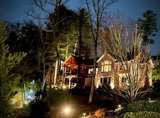 99 Overlook Point Rd, Hendersonville, NC 28792