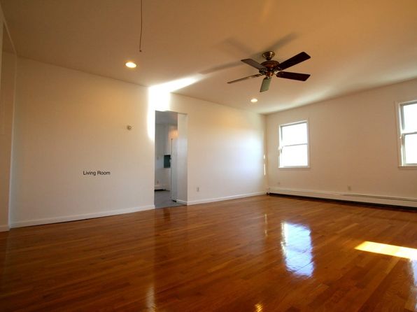 555 Palmer Rd #2