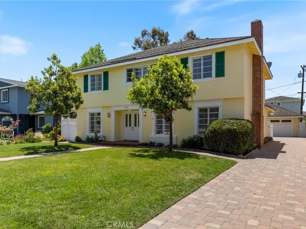 305 Robinhood Ln, Costa Mesa, CA 92627