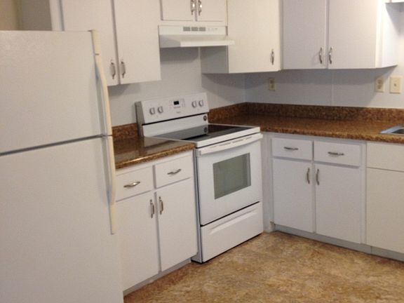 3rd image of 36120 Donna Ln #36120