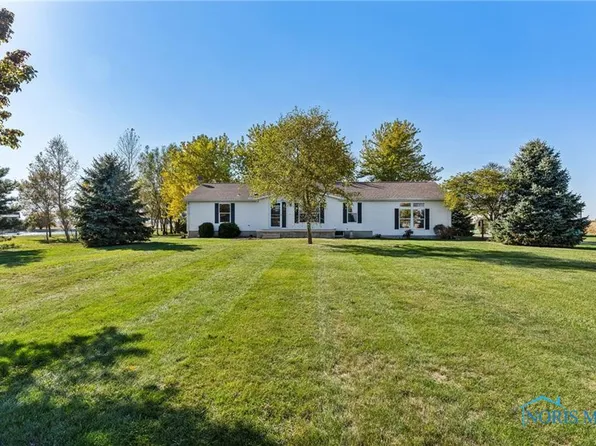 11437 Roundhead Rd, Custar, OH 43511