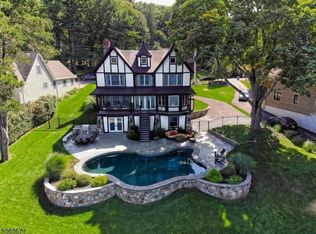 72 Maple Pkwy, Sparta, NJ 07871